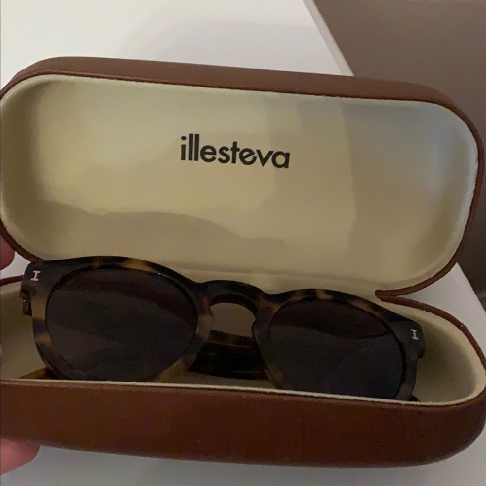 Ilesteva Leonard sunglasses